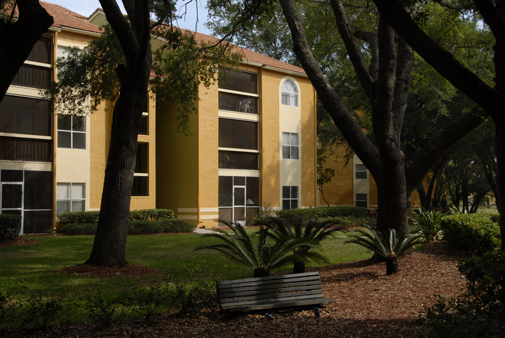 Images Condominiums
